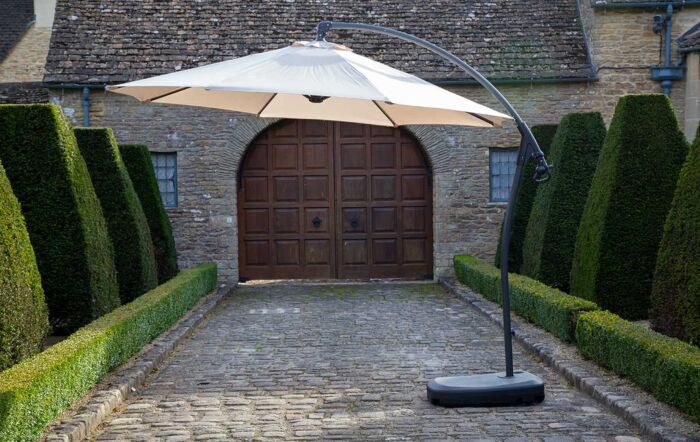 Bramblecrest Gloucester Round 3 Metre Parasol Sand - includes FREE COVER