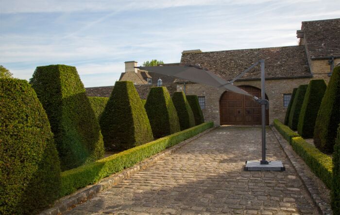 Bramblecrest Chichester 3m Square Parasol Including Granite Base And Cover